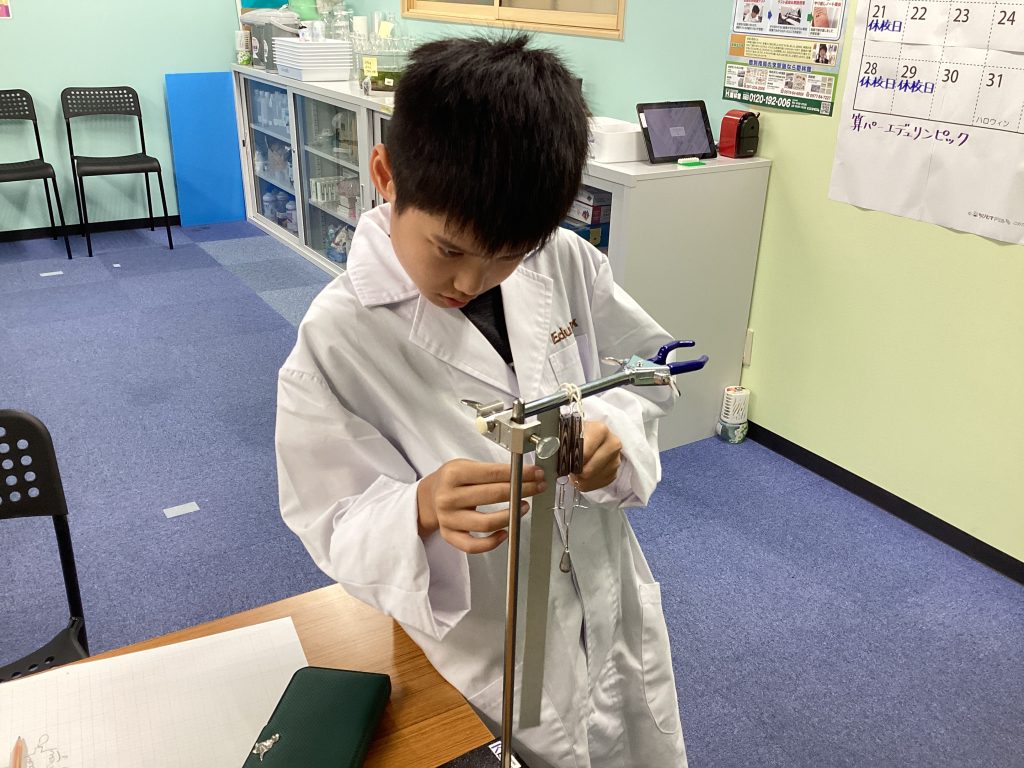 一人ずつ実験をする