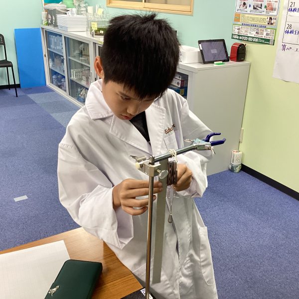 一人ずつ実験をする