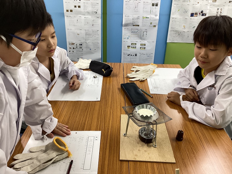 重そうを調べる～理科実験教室