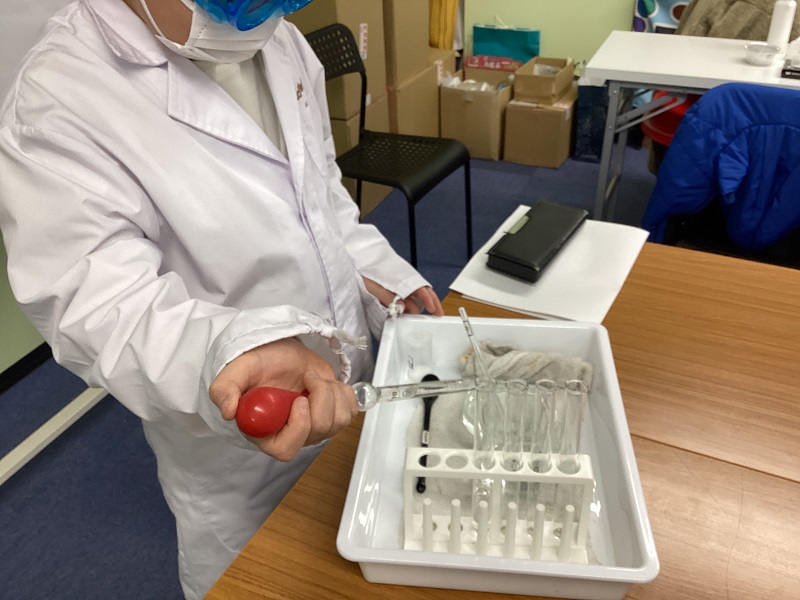 水酸化ナトリウムはどんな性質？～理科実験教室