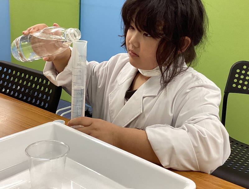 メスシリンダーで測る